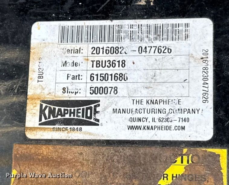 image for item ER0299 2016 Chevrolet Silverado 3500HD flatbed pickup truck