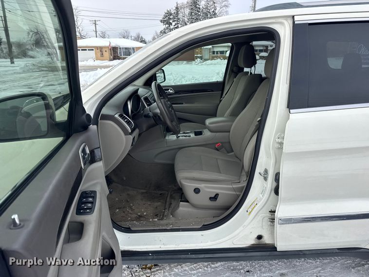 image for item ER0309 2011 Jeep Grand Cherokee Laredo SUV