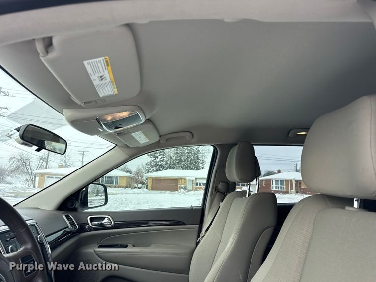 image for item ER0309 2011 Jeep Grand Cherokee Laredo SUV