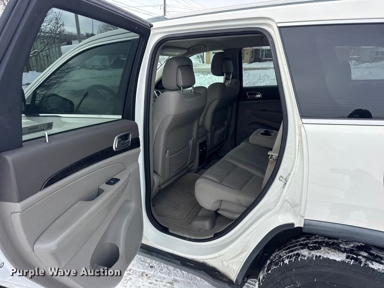 image for item ER0309 2011 Jeep Grand Cherokee Laredo SUV