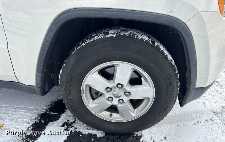 image for item ER0309 2011 Jeep Grand Cherokee Laredo SUV