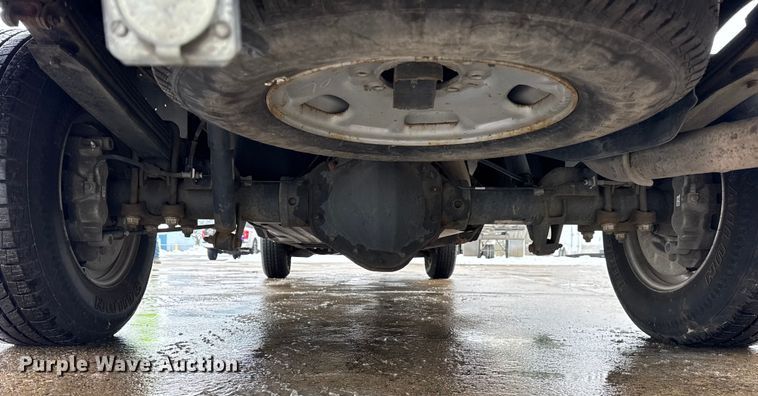 image for item ER0310 2015 Chevrolet Silverado 2500HD Crew Cab utility bed pickup truck