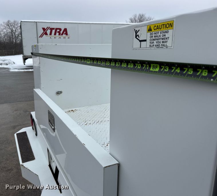 image for item ER0310 2015 Chevrolet Silverado 2500HD Crew Cab utility bed pickup truck