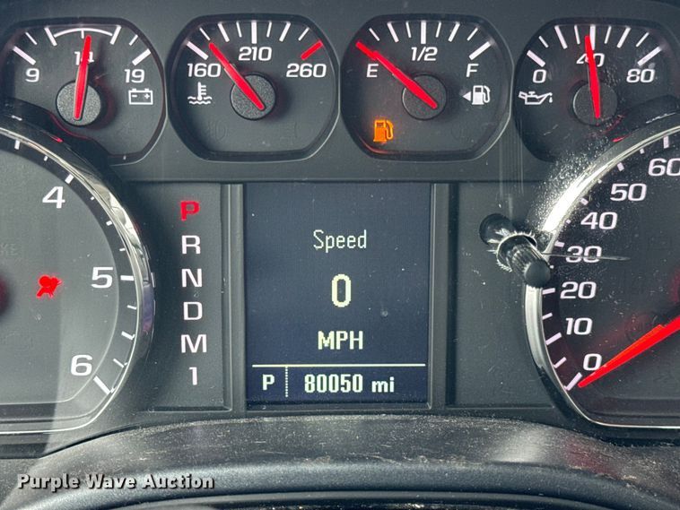 image for item ER0310 2015 Chevrolet Silverado 2500HD Crew Cab utility bed pickup truck