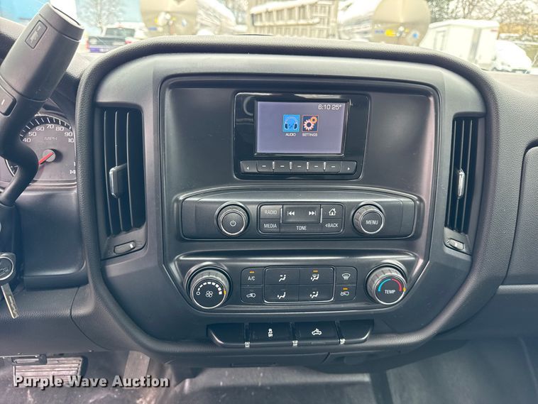 image for item ER0310 2015 Chevrolet Silverado 2500HD Crew Cab utility bed pickup truck