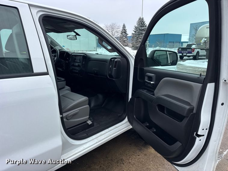 image for item ER0310 2015 Chevrolet Silverado 2500HD Crew Cab utility bed pickup truck