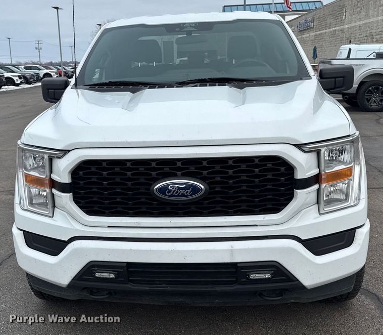 image for item ER0344 2022 Ford F150 SuperCab pickup truck