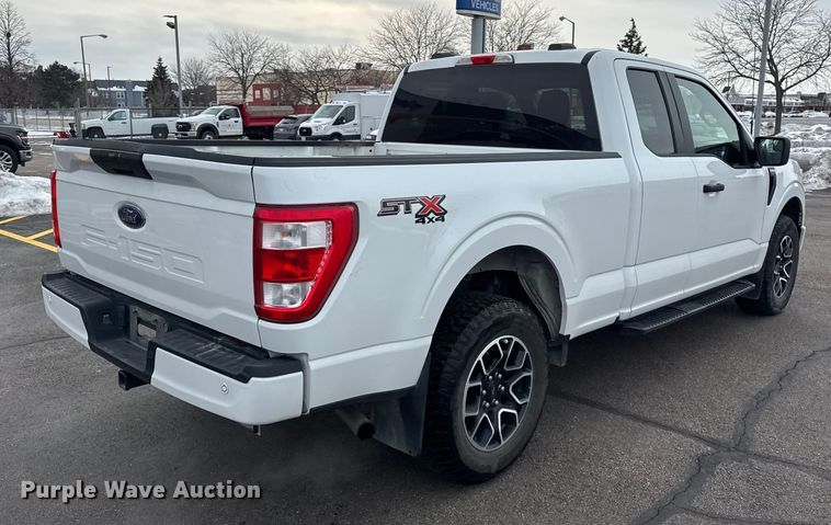 image for item ER0344 2022 Ford F150 SuperCab pickup truck