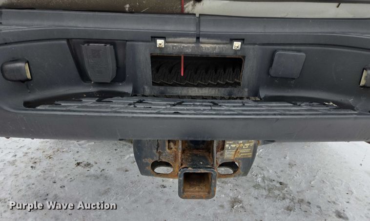 image for item ES2584 2012 Chevrolet Silverado 2500HD pickup truck