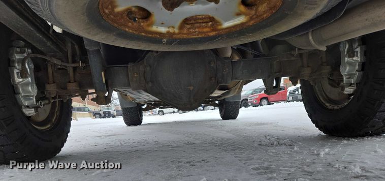 image for item ES2584 2012 Chevrolet Silverado 2500HD pickup truck