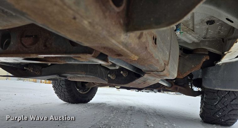 image for item ES2584 2012 Chevrolet Silverado 2500HD pickup truck