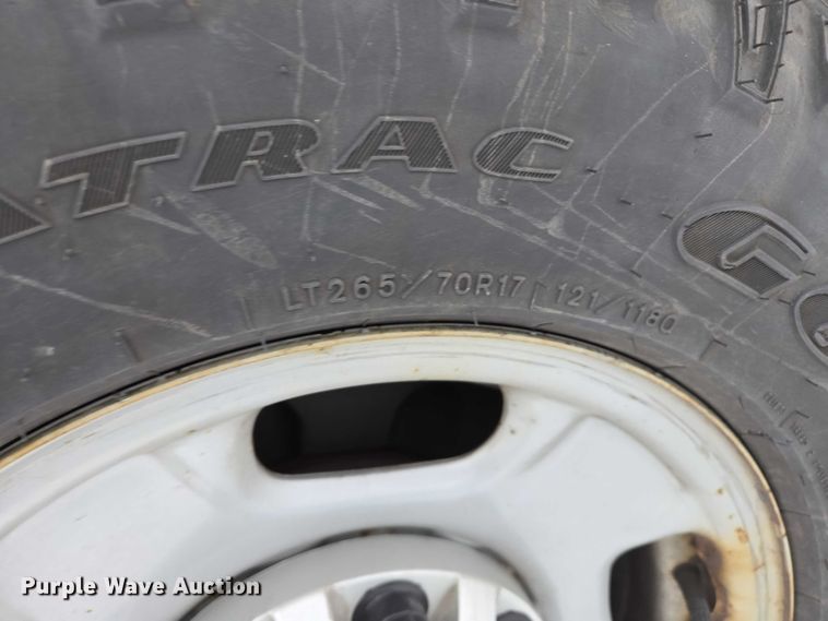 image for item ES2584 2012 Chevrolet Silverado 2500HD pickup truck