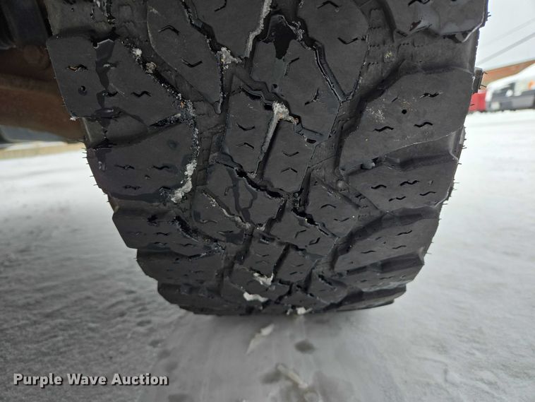 image for item ES2584 2012 Chevrolet Silverado 2500HD pickup truck