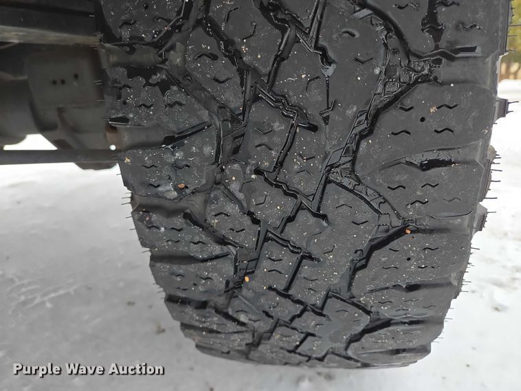 image for item ES2584 2012 Chevrolet Silverado 2500HD pickup truck