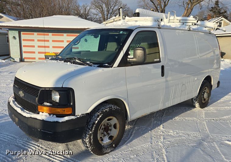 image for item ES2588 2014 Chevrolet Express van