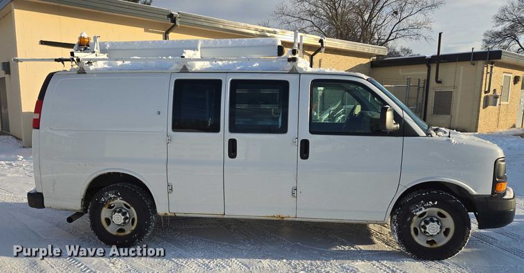 image for item ES2588 2014 Chevrolet Express van