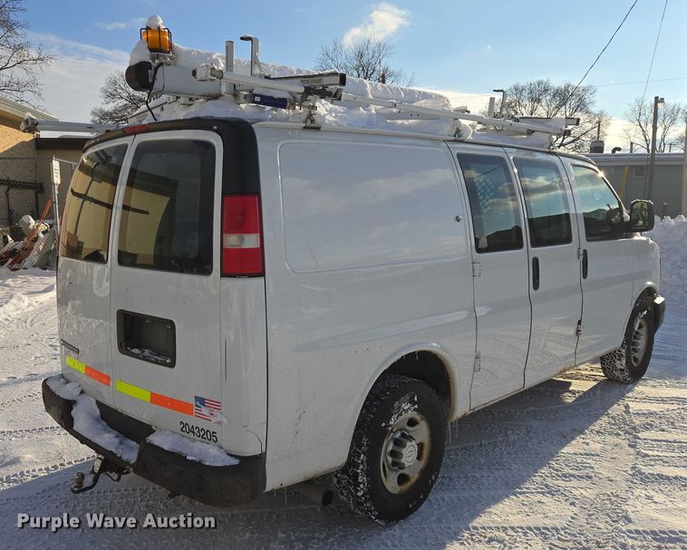 image for item ES2588 2014 Chevrolet Express van