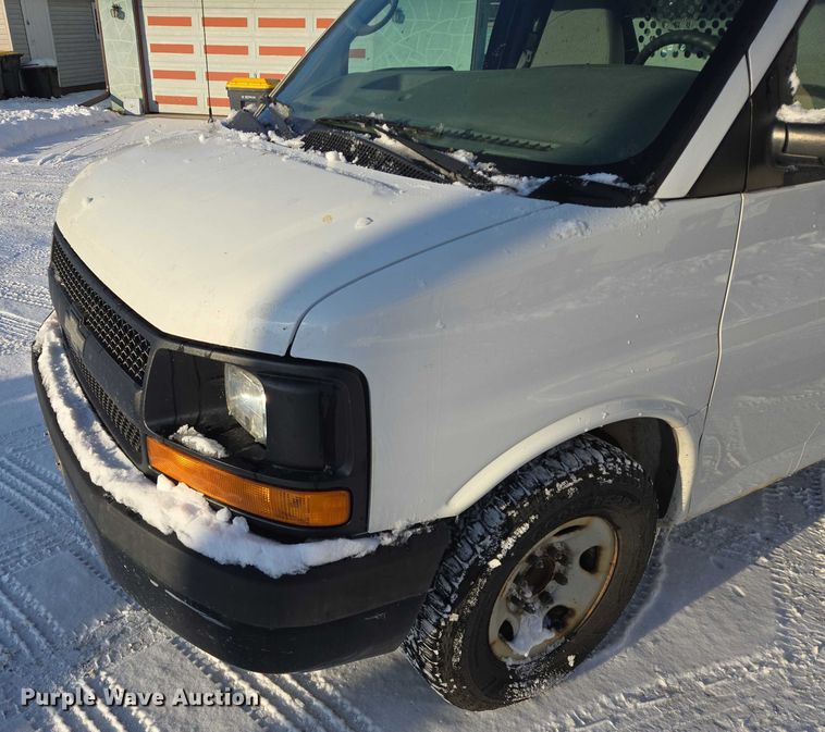image for item ES2588 2014 Chevrolet Express van