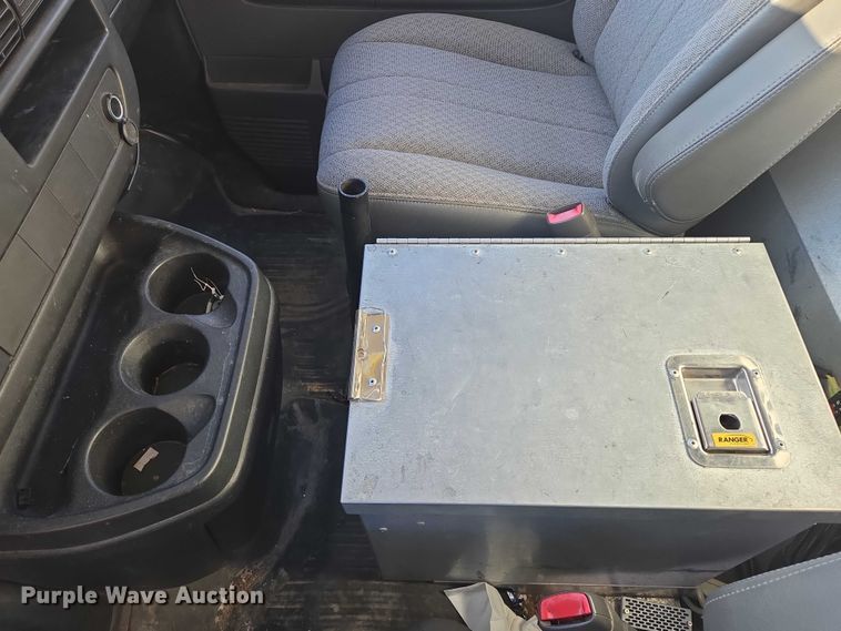 image for item ES2588 2014 Chevrolet Express van