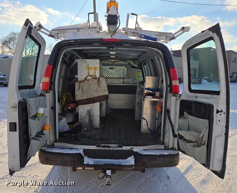 image for item ES2588 2014 Chevrolet Express van