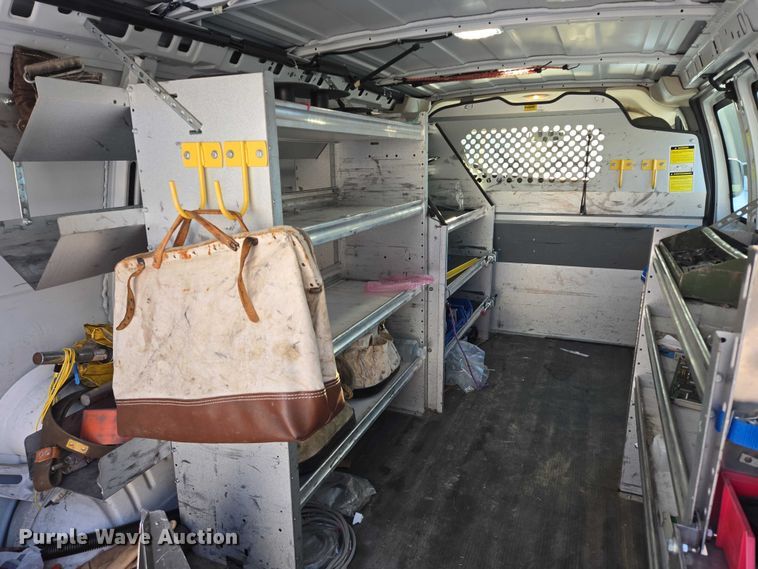 image for item ES2588 2014 Chevrolet Express van