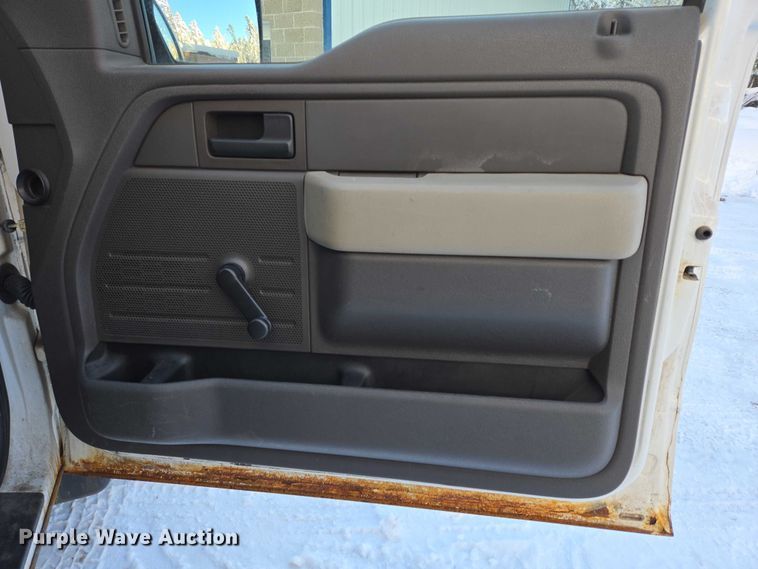 image for item ES2589 2010 Ford F150 pickup truck