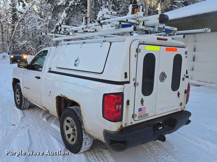 image for item ES2590 2016 Chevrolet Silverado 1500 pickup truck