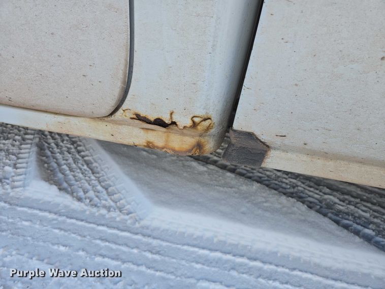 image for item ES2590 2016 Chevrolet Silverado 1500 pickup truck