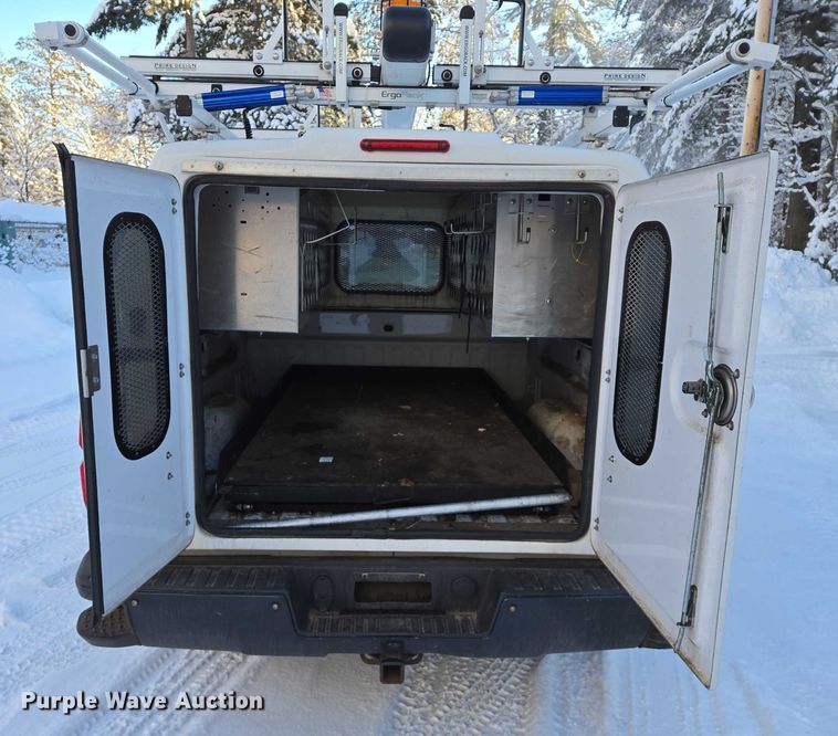 image for item ES2590 2016 Chevrolet Silverado 1500 pickup truck