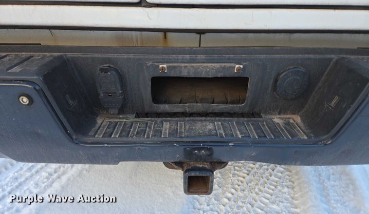 image for item ES2590 2016 Chevrolet Silverado 1500 pickup truck