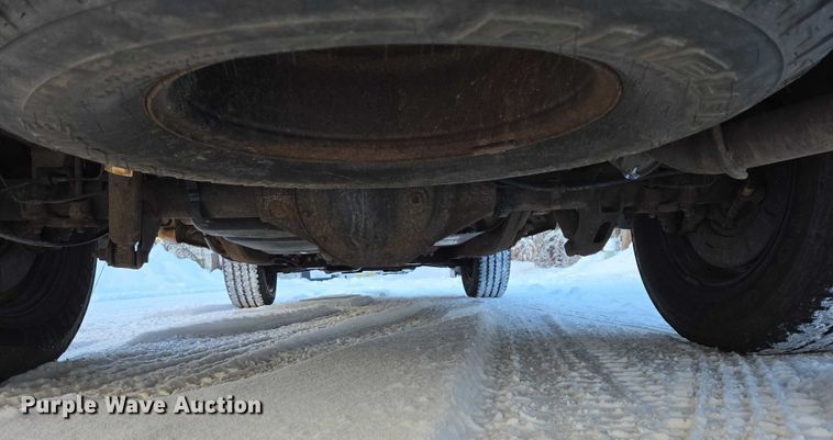 image for item ES2590 2016 Chevrolet Silverado 1500 pickup truck