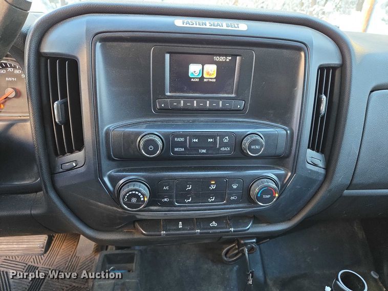 image for item ES2590 2016 Chevrolet Silverado 1500 pickup truck