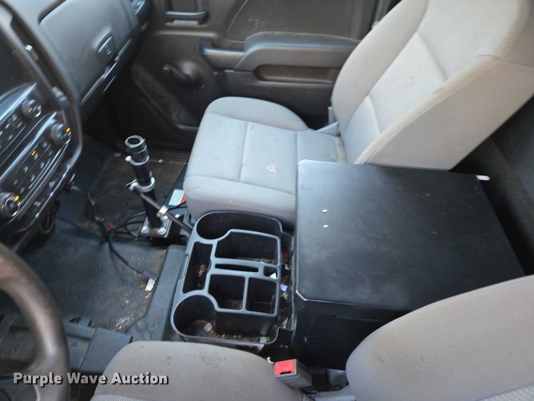 image for item ES2590 2016 Chevrolet Silverado 1500 pickup truck