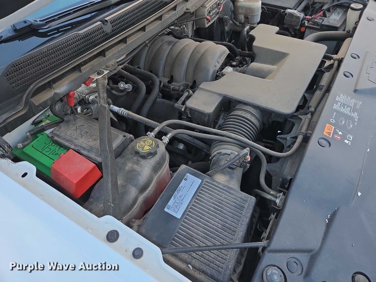 image for item ES2590 2016 Chevrolet Silverado 1500 pickup truck