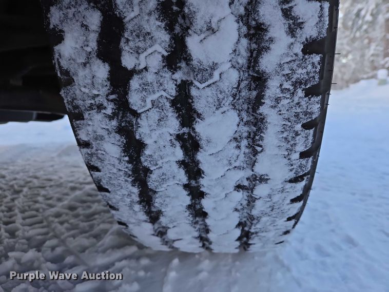 image for item ES2590 2016 Chevrolet Silverado 1500 pickup truck