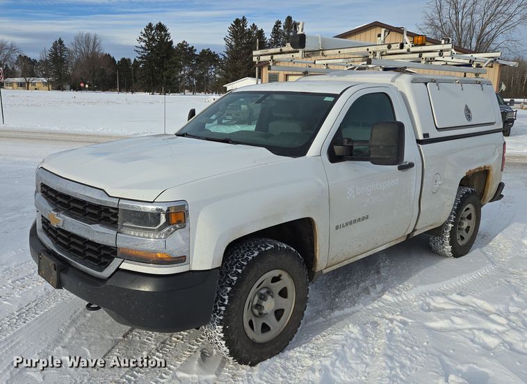 image for item ES2591 2016 Chevrolet Silverado 1500 pickup truck