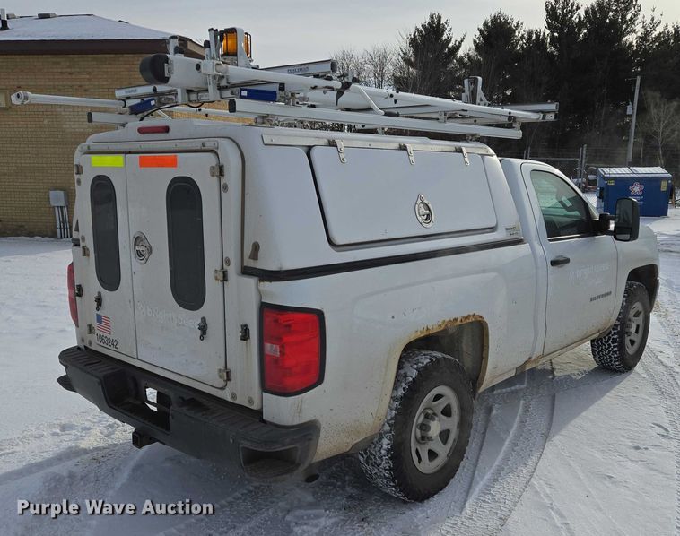 image for item ES2591 2016 Chevrolet Silverado 1500 pickup truck