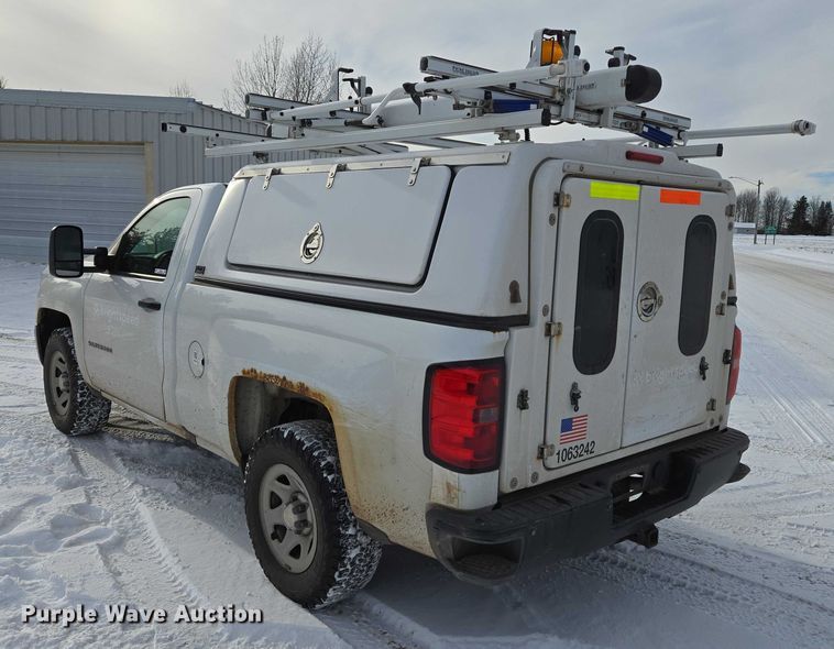 image for item ES2591 2016 Chevrolet Silverado 1500 pickup truck