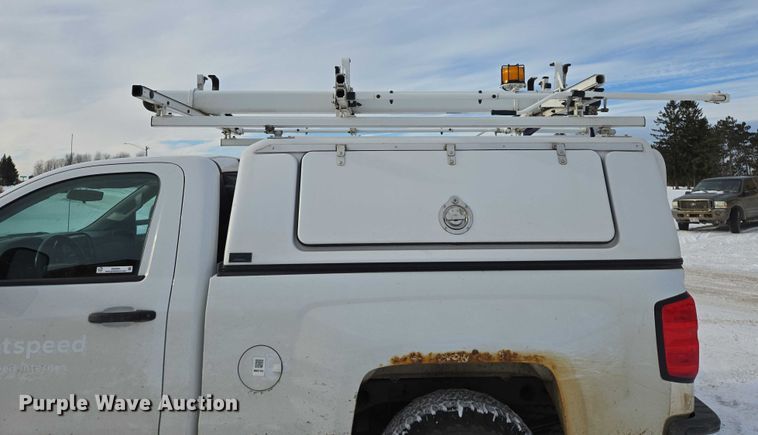 image for item ES2591 2016 Chevrolet Silverado 1500 pickup truck