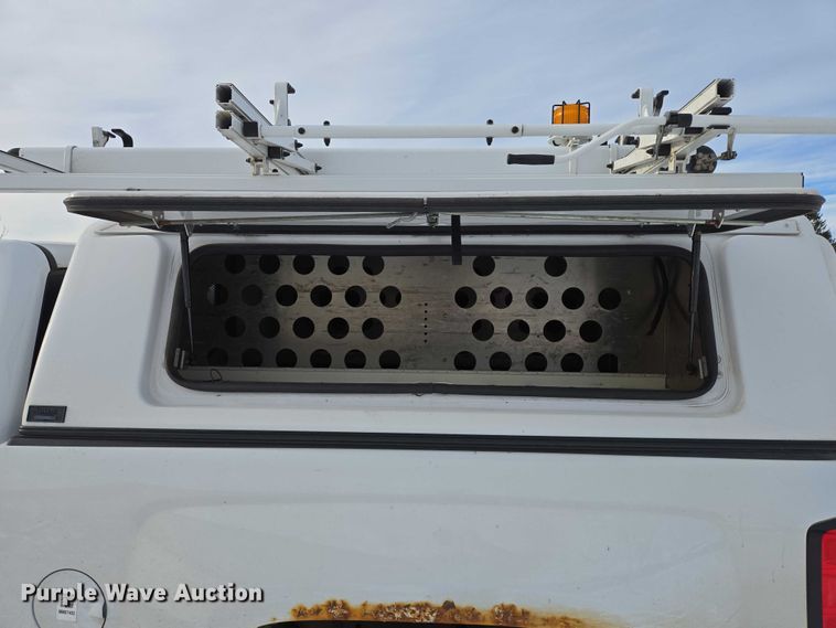 image for item ES2591 2016 Chevrolet Silverado 1500 pickup truck