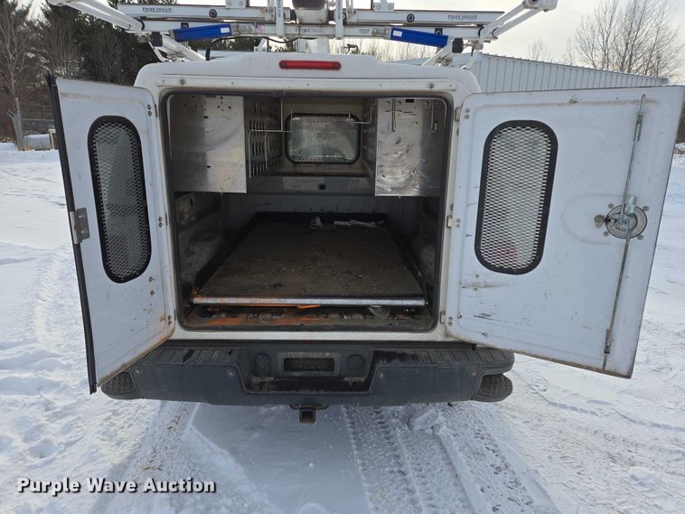 image for item ES2591 2016 Chevrolet Silverado 1500 pickup truck