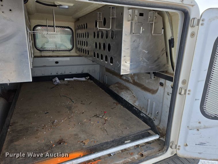 image for item ES2591 2016 Chevrolet Silverado 1500 pickup truck