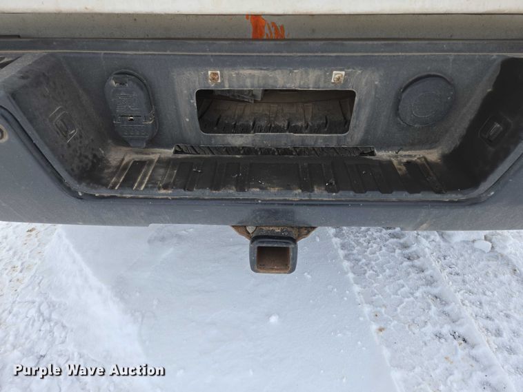 image for item ES2591 2016 Chevrolet Silverado 1500 pickup truck