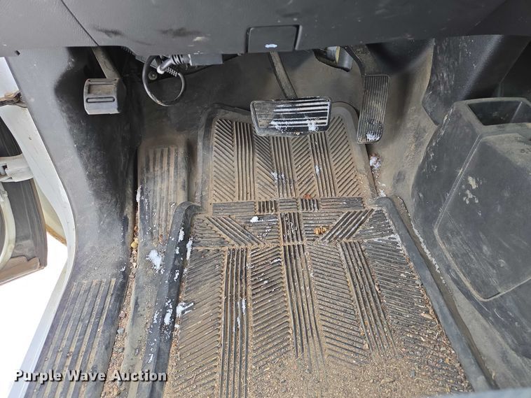 image for item ES2591 2016 Chevrolet Silverado 1500 pickup truck