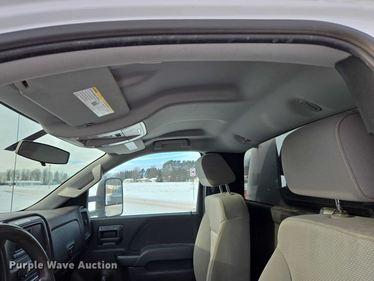 image for item ES2591 2016 Chevrolet Silverado 1500 pickup truck