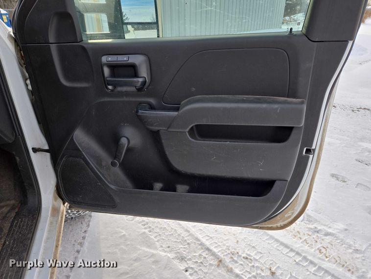 image for item ES2591 2016 Chevrolet Silverado 1500 pickup truck