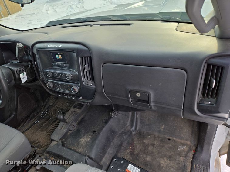 image for item ES2591 2016 Chevrolet Silverado 1500 pickup truck