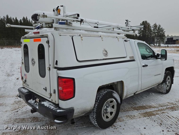 image for item ES2594 2017 Chevrolet Silverado 1500 pickup truck