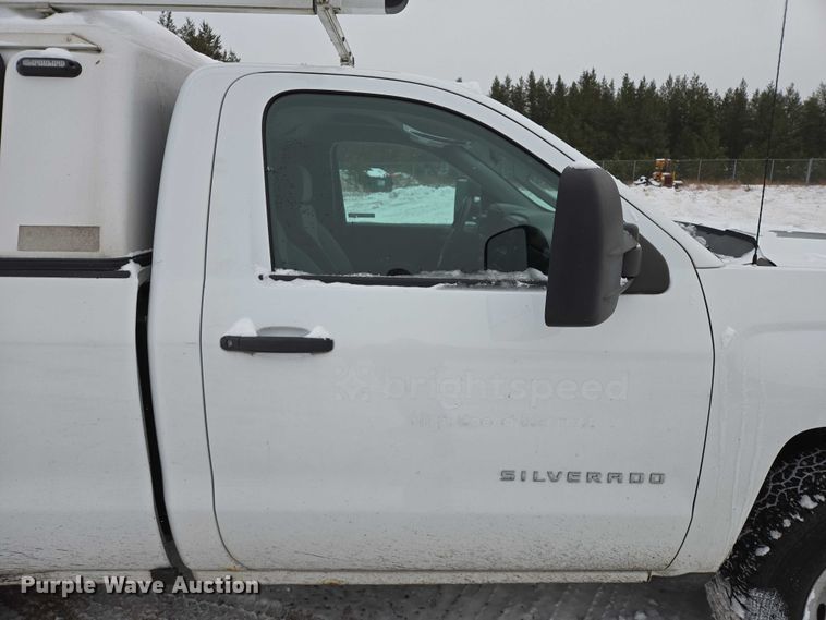 image for item ES2594 2017 Chevrolet Silverado 1500 pickup truck