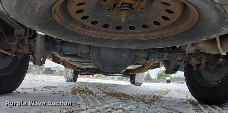 image for item ES2594 2017 Chevrolet Silverado 1500 pickup truck